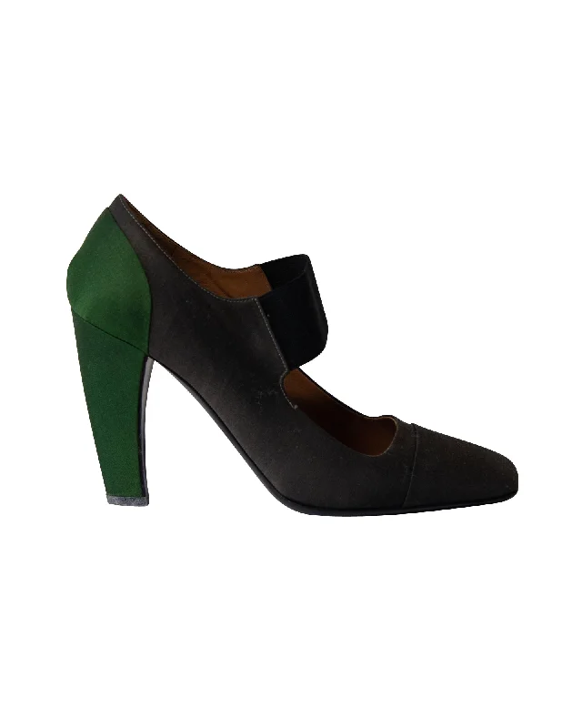 Women's hot pink stiletto heel pumps for a fun night outPrada Scholar Pumps in Dark Grey Satin Women's hot pink stiletto heel pumps for a fun night outPrada Scholar Pumps in Dark Grey Satin
