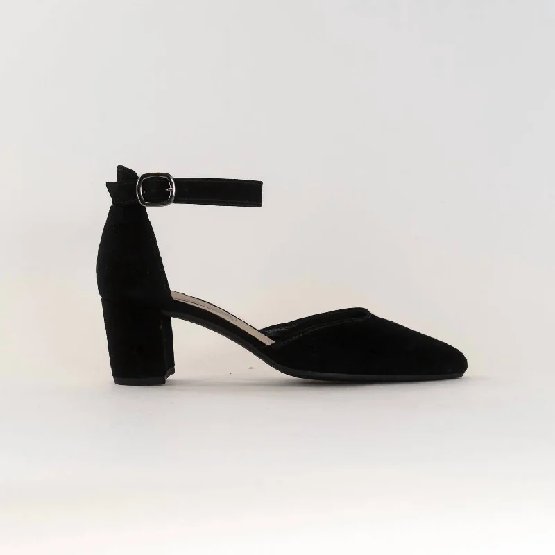 Women's platform stiletto heel pumps with a chunky soleWomen's Heeled Shoes In Black Women's platform stiletto heel pumps with a chunky soleWomen's Heeled Shoes In Black