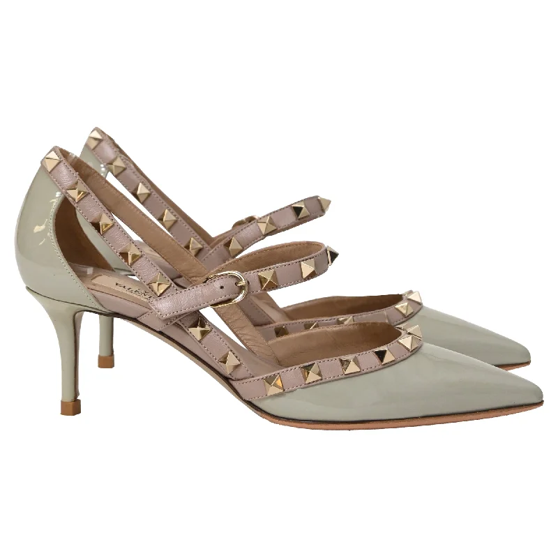Women's wedding stiletto heel pumps with a pearl - encrusted strapValentino Garavani Rockstud Pointed Toe Pumps in Green Patent Leather Women's wedding stiletto heel pumps with a pearl - encrusted strapValentino Garavani Rockstud Pointed Toe Pumps in Green Patent Leather