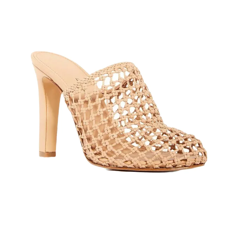 Women's bronze stiletto heel pumps for a warm and metallic lookFerragamo Ellas X5 Women's Pumps Beige Women's bronze stiletto heel pumps for a warm and metallic lookFerragamo Ellas X5 Women's Pumps Beige