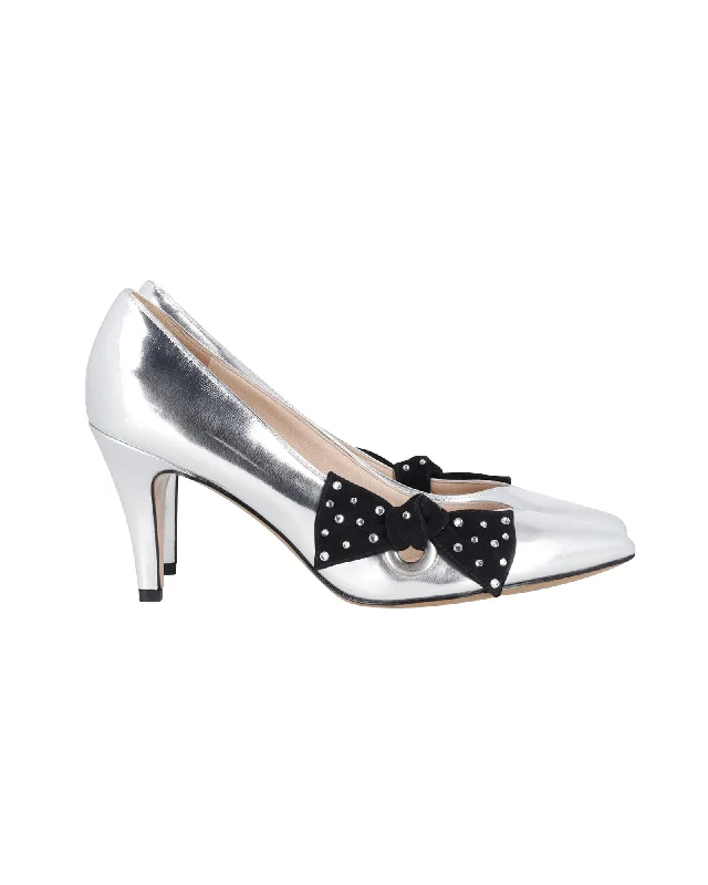 Women's stretchy stiletto heel pumps for easy on and offMarc Jacobs Bow Embellished Pumps in Metallic Silver Leather Women's stretchy stiletto heel pumps for easy on and offMarc Jacobs Bow Embellished Pumps in Metallic Silver Leather