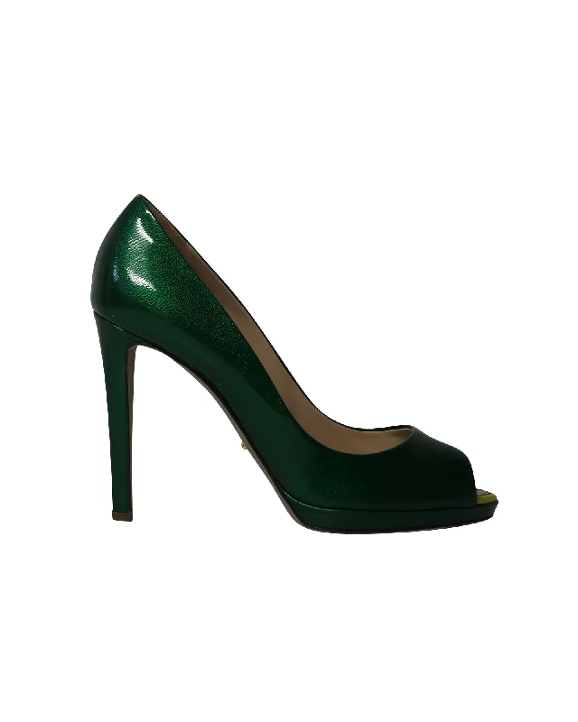 Women's ruffled stiletto heel pumps for a romantic styleSergio Rossi Peep Toe Pumps in Green Patent Leather Women's ruffled stiletto heel pumps for a romantic styleSergio Rossi Peep Toe Pumps in Green Patent Leather