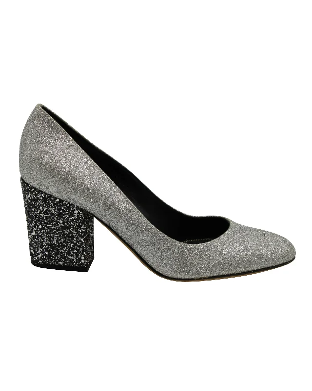 Women's brocade stiletto heel pumps with a vintage feelSergio Rossi Glitter Pumps in Silver Leather Women's brocade stiletto heel pumps with a vintage feelSergio Rossi Glitter Pumps in Silver Leather