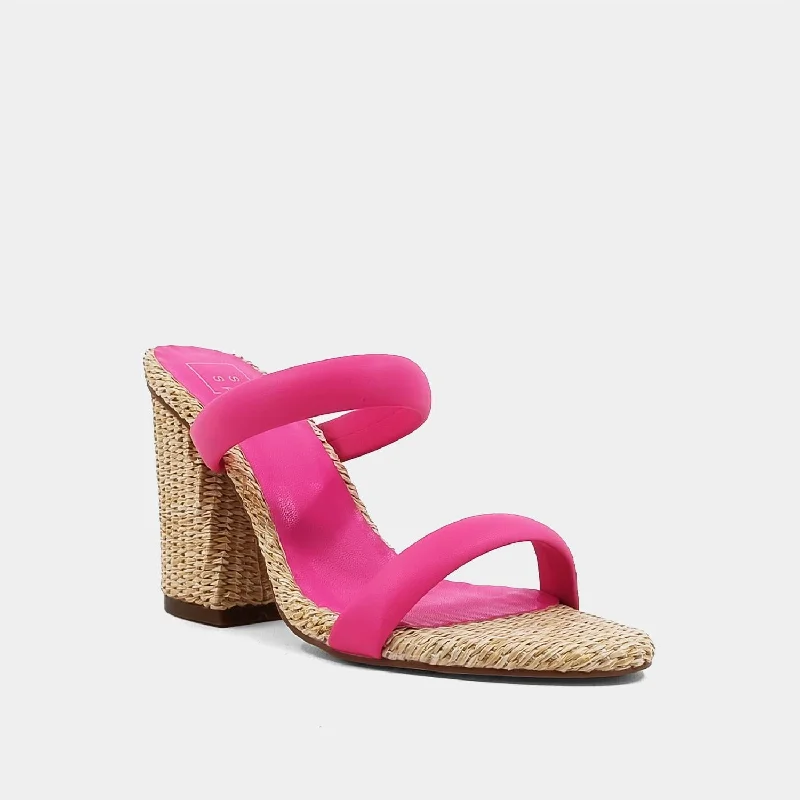 Women's genuine leather stiletto heel pumps with a soft finishWomen's Gardenia Heels In Magenta Women's genuine leather stiletto heel pumps with a soft finishWomen's Gardenia Heels In Magenta