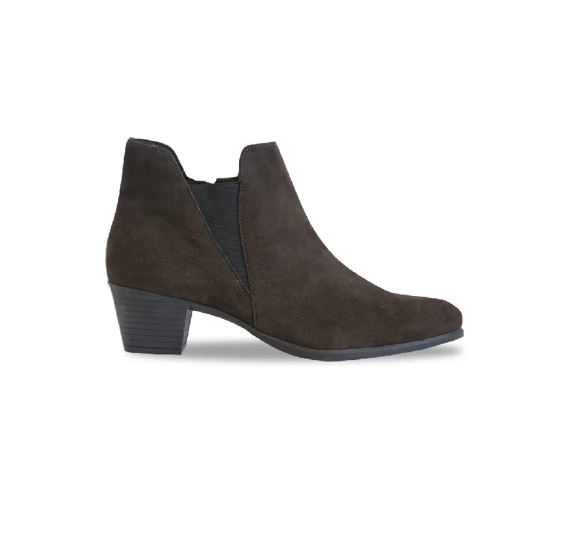 Women's Fur - Lined Loafers in Tan for a Cozy Winter Option JACKSON-BITTERSWEET NUBUCK Women's Fur - Lined Loafers in Tan for a Cozy Winter Option JACKSON-BITTERSWEET NUBUCK