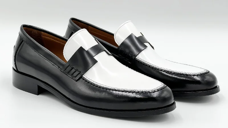 Women's Glitter - Embellished Loafers in Silver for a Sparkly Party Look Style: 38154-Black/White Women's Glitter - Embellished Loafers in Silver for a Sparkly Party Look Style: 38154-Black/White
