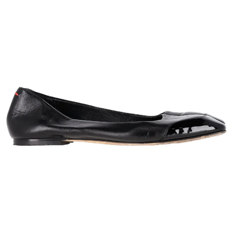 Women's Embroidered Floral Pattern Loafers in Beige for a Spring - Inspired Outfit Aeyde Ballet Shoes in Black Leather Women's Embroidered Floral Pattern Loafers in Beige for a Spring - Inspired Outfit Aeyde Ballet Shoes in Black Leather