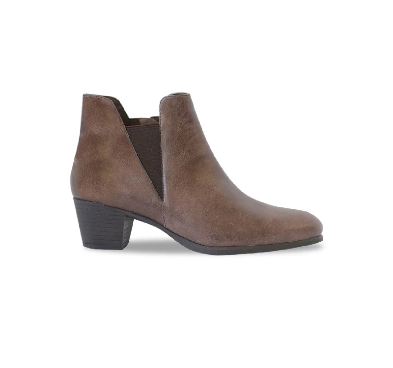 Women's Fur - Lined Loafers in Tan for a Cozy Winter Option JACKSON-FUDGE DISTRESSED LEATHER Women's Fur - Lined Loafers in Tan for a Cozy Winter Option JACKSON-FUDGE DISTRESSED LEATHER