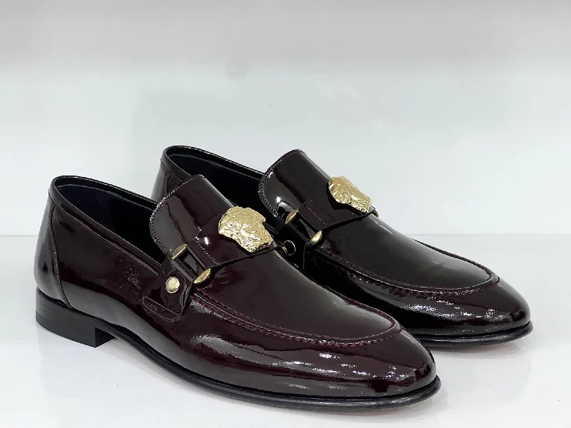 Women's Tassel - Trimmed Loafers with a Low Heel in Olive Green for a Trendy Twist Style: SL655P-Burgundy Women's Tassel - Trimmed Loafers with a Low Heel in Olive Green for a Trendy Twist Style: SL655P-Burgundy