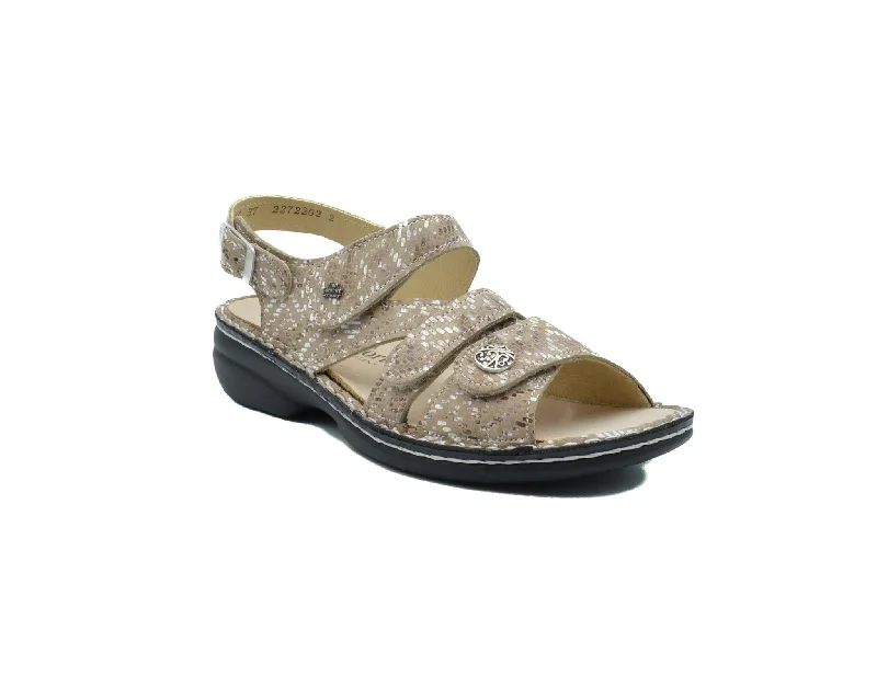 Women's Rhinestone - Embellished Open - Toe Sandals in Silver for a Glamorous Party Look Women's Rhinestone - Embellished Open - Toe Sandals in Silver for a Glamorous Party Look Women's Rhinestone - Embellished Open - Toe Sandals in Silver for a Glamorous Party Look FINN COMFORT Gomera