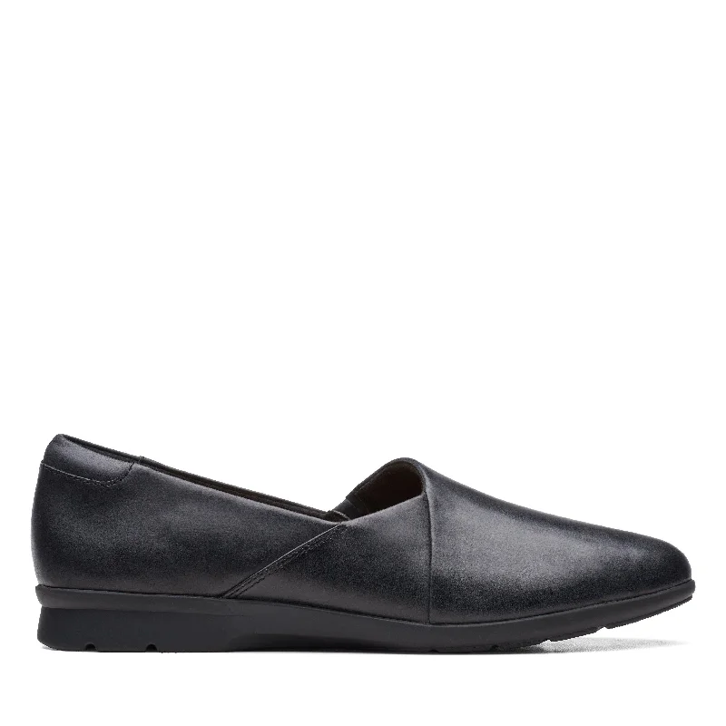 Women's Metallic Foil - Finish Loafers in Gold for a Glamorous Night Out Clarks Jenette Grace in Black Leather Women's Metallic Foil - Finish Loafers in Gold for a Glamorous Night Out Clarks Jenette Grace in Black Leather