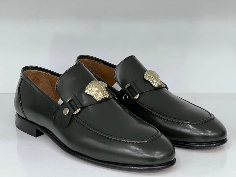 Women's Embroidered Floral Pattern Loafers in Beige for a Spring - Inspired Outfit Style: SL655-Olive Women's Embroidered Floral Pattern Loafers in Beige for a Spring - Inspired Outfit Style: SL655-Olive
