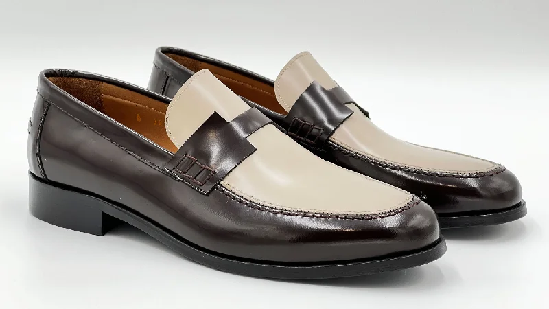 Women's Embroidered Floral Pattern Loafers in Beige for a Spring - Inspired Outfit Style: 38154-Brown/Beige Women's Embroidered Floral Pattern Loafers in Beige for a Spring - Inspired Outfit Style: 38154-Brown/Beige