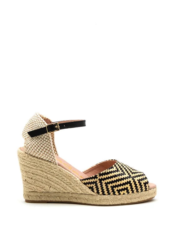Women's Sandals with a Glitter - Coated Strap in Gold for a Sparkly Summer Outfit Women's Sandals with a Glitter - Coated Strap in Gold for a Sparkly Summer Outfit Women's Sandals with a Glitter - Coated Strap in Gold for a Sparkly Summer Outfit Wonders Woven Pattern High Wedge Sandal, Black Multi Women's Sandals with a Glitter - Coated Strap in Gold for a Sparkly Summer Outfit Women's Sandals with a Glitter - Coated Strap in Gold for a Sparkly Summer Outfit Women's Sandals with a Glitter - Coated Strap in Gold for a Sparkly Summer Outfit Wonders Woven Pattern High Wedge Sandal, Black Multi