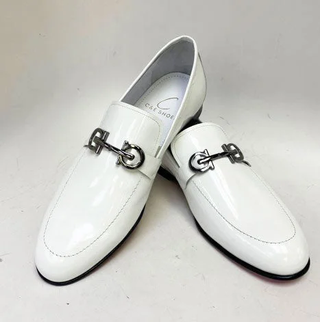 Women's Embroidered Floral Pattern Loafers in Beige for a Spring - Inspired Outfit Style: 24020P-White Women's Embroidered Floral Pattern Loafers in Beige for a Spring - Inspired Outfit Style: 24020P-White