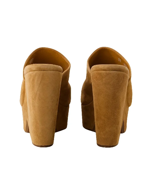 Women's Sandals with a Wedge Heel and a Tassel Detail in Orange for a Trendy LookDolcy9 Sandals - Clergerie - Brown - Leather Women's Sandals with a Wedge Heel and a Tassel Detail in Orange for a Trendy LookDolcy9 Sandals - Clergerie - Brown - Leather