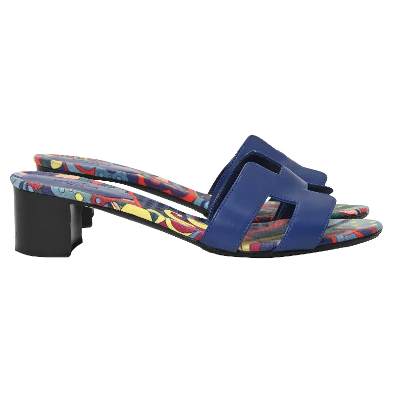 Anti - Slip Women's Sandals with a Grooved Sole in Green for Outdoor AdventuresHermès Oasis Sandals in Multicolor Calfskin Leather Anti - Slip Women's Sandals with a Grooved Sole in Green for Outdoor AdventuresHermès Oasis Sandals in Multicolor Calfskin Leather