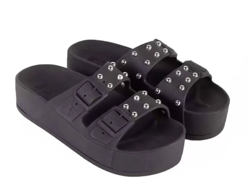 Women's Flat Slide Sandals with a Memory Foam Insole in White for All - Day ComfortWomen Caipirinha Spikes In Black Women's Flat Slide Sandals with a Memory Foam Insole in White for All - Day ComfortWomen Caipirinha Spikes In Black