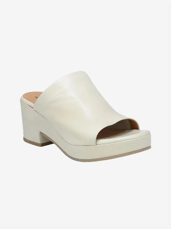 Sustainable Women's Recycled Material Sandals in Beige for Eco - Conscious ShoppersWomen's Gwen Block Heel In Cream Sustainable Women's Recycled Material Sandals in Beige for Eco - Conscious ShoppersWomen's Gwen Block Heel In Cream