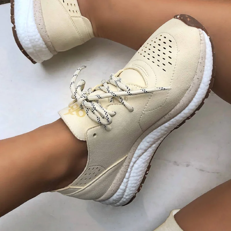 Women's Sneakers with Removable Insoles for Easy Cleaning and CustomizationFree Chamois Sneaker In Beige Women's Sneakers with Removable Insoles for Easy Cleaning and CustomizationFree Chamois Sneaker In Beige