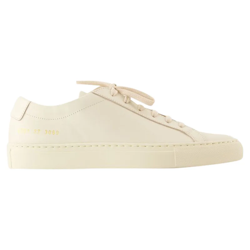 Smart - Tech Women's Sneakers with Fitness Tracking Features for Active Lifestyle EnthusiastsOriginal Achilles Low Sneakers - COMMON PROJECTS - Leather - White Smart - Tech Women's Sneakers with Fitness Tracking Features for Active Lifestyle EnthusiastsOriginal Achilles Low Sneakers - COMMON PROJECTS - Leather - White