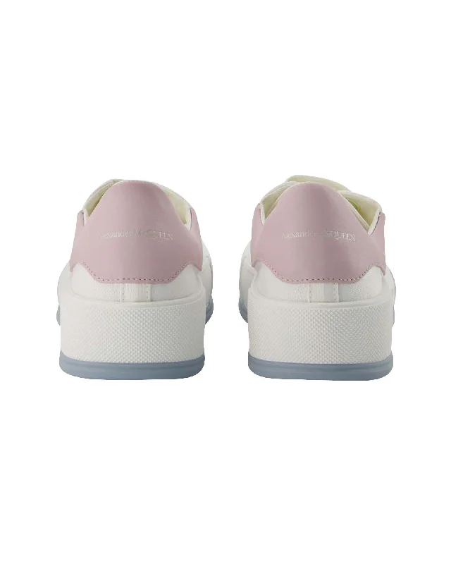 Water - Resistant Women's Hiking Sneakers with Traction Outsoles for Outdoor AdventuresOversized Sneakers - Alexander Mcqueen - White/Pink - Leather Water - Resistant Women's Hiking Sneakers with Traction Outsoles for Outdoor AdventuresOversized Sneakers - Alexander Mcqueen - White/Pink - Leather