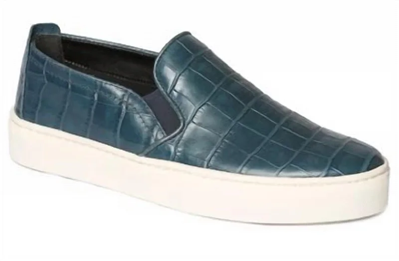 Slip - On Women's Canvas Sneakers in Navy for Easy and Effortless WearSneak Name Slip-On Sneakers In Petrolio Cocco Teal Slip - On Women's Canvas Sneakers in Navy for Easy and Effortless WearSneak Name Slip-On Sneakers In Petrolio Cocco Teal