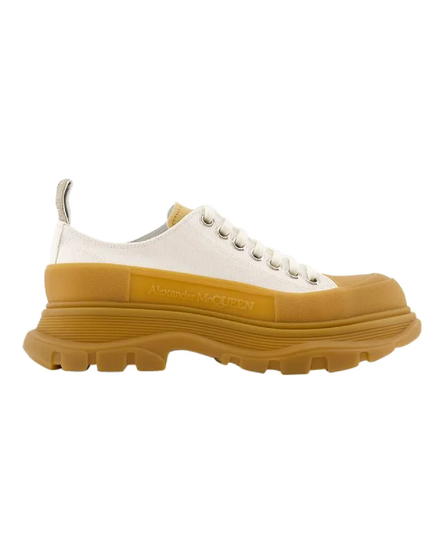Vegan - Friendly Women's Sneakers Made from Recycled Materials for an Eco - Conscious ChoiceTread Sneakers - Alexander McQueen - Leather - Beige Vegan - Friendly Women's Sneakers Made from Recycled Materials for an Eco - Conscious ChoiceTread Sneakers - Alexander McQueen - Leather - Beige