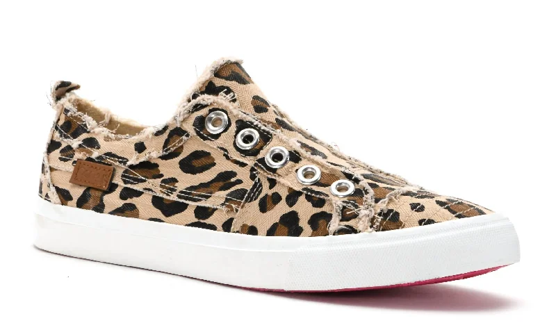 Women's Sneakers with Adjustable Straps for a Customized Fit During High - Impact ExercisesWomen's Babalu Sneakers In Brown Women's Sneakers with Adjustable Straps for a Customized Fit During High - Impact ExercisesWomen's Babalu Sneakers In Brown