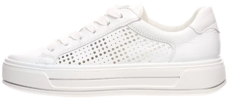 Chunky - Sole Women's Platform Sneakers in White for a Trendy Street Style LookWomen's Carol Sneaker In White Chunky - Sole Women's Platform Sneakers in White for a Trendy Street Style LookWomen's Carol Sneaker In White
