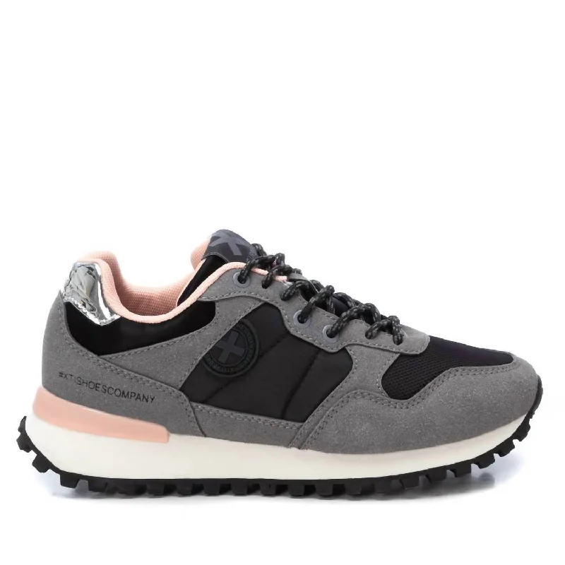 Retro - Style Women's Sneakers in Pastel Colors for a Nostalgic and Fashionable VibeWomen's Trainer Sneakers In Black Retro - Style Women's Sneakers in Pastel Colors for a Nostalgic and Fashionable VibeWomen's Trainer Sneakers In Black