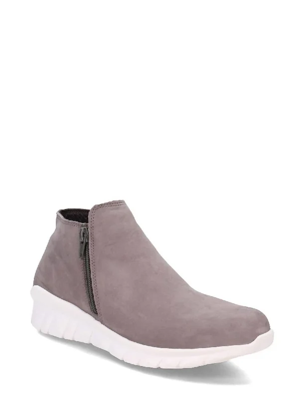 Women's Sneakers with Memory Foam Insoles for Exceptional Cushioning and ComfortWomen's Zodiac Sneaker In Smoke Grey Women's Sneakers with Memory Foam Insoles for Exceptional Cushioning and ComfortWomen's Zodiac Sneaker In Smoke Grey